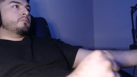 Snapshot of silva1018 chatting on March 9, 12:42 pm Alvaro online show from March 9, 12:42 pm