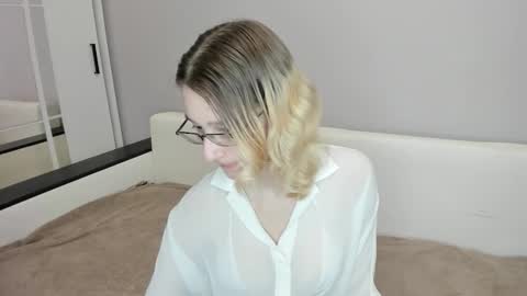 Kate online show from February 26, 6:07 pm