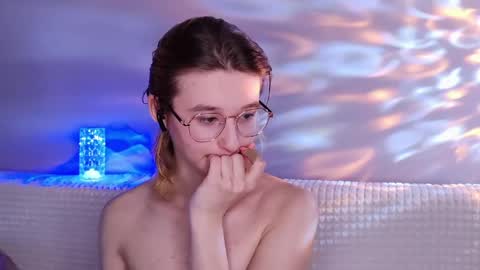 Kate online show from March 19, 6:12 pm