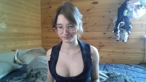 Snapshot of silvadevil chatting on June 5, 2:01 pm Kate online show from June 5, 2:01 pm
