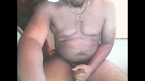 Snapshot of silverbro chatting on June 9, 9:37 pm silverbro online show from June 9, 9:37 pm