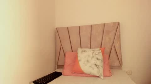 silverhase1 online show from December 22, 10:36 pm