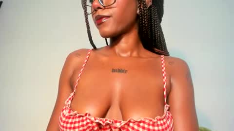 silverosequeen online show from May 9, 5:45 am