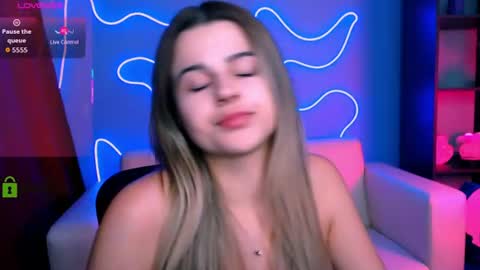 Snapshot of silvia_queen1 chatting on June 11, 2:22 am Silvia nude in pvt online show from June 11, 2:22 am