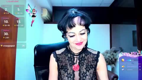 Snapshot of silvia_wallec chatting on January 15, 11:00 am Silvia Wallec online show from January 15, 11:00 am