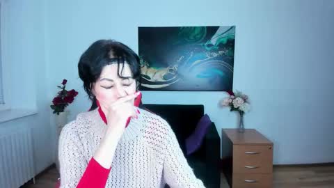 Silvia Wallec online show from February 24, 6:50 pm