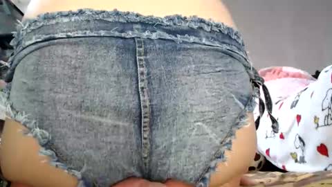 silviajpn online show from March 12, 4:18 am