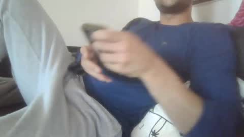 Snapshot of simml98 chatting on June 15, 6:10 pm Sam online show from June 15, 6:10 pm