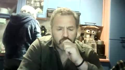 Snapshot of simodav chatting on February 28, 5:14 pm simodav online show from February 28, 5:14 pm