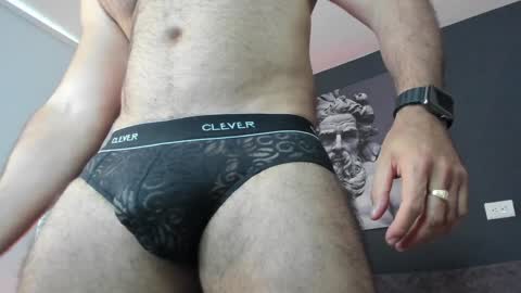 simon_leon01 online show from December 2, 2:19 pm