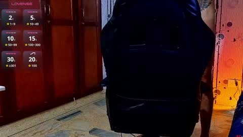 Simon  online show from April 9, 12:10 pm