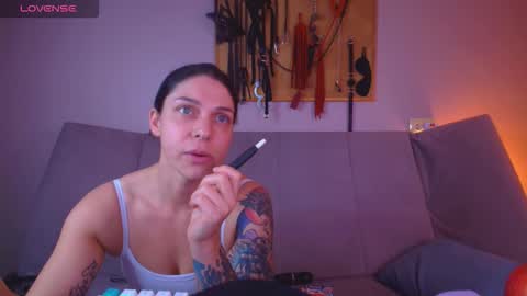 simona_moonshine online show from February 20, 8:09 pm
