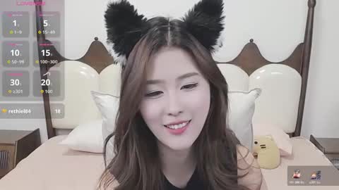 Snapshot of simonastephanie chatting on November 1, 3:47 pm simonastephanie online show from November 1, 3:47 pm