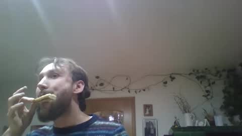 simongoesup online show from January 6, 4:11 pm