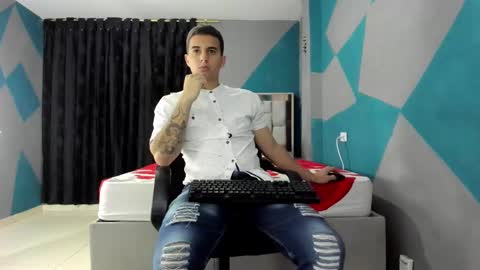 SIMON KELER online show from January 6, 7:42 am