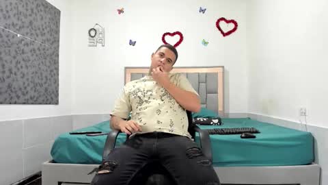 SIMON KELER online show from October 16, 2:01 am