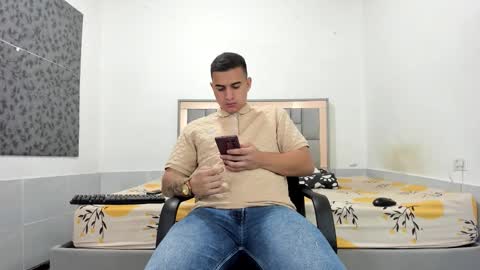 SIMON KELER online show from March 11, 1:44 am