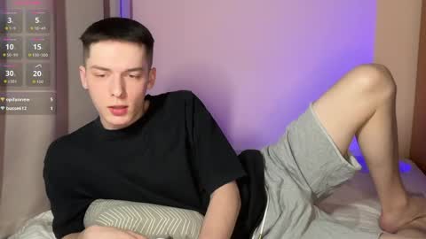 Simon online show from March 31, 11:05 pm