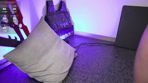 Snapshot of simoon_01 chatting on January 6, 9:08 am SIMOON online show from January 6, 9:08 am