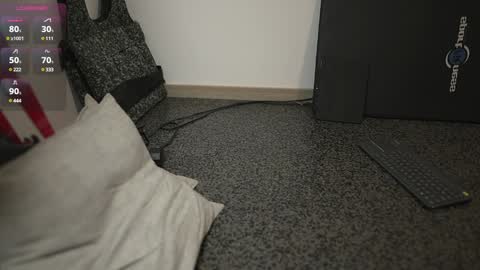 Snapshot of simoon_01 chatting on January 29, 11:41 am SIMOON online show from January 29, 11:41 am