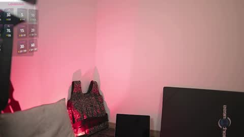 Snapshot of simoon_01 chatting on February 14, 5:19 am SIMOON online show from February 14, 5:19 am