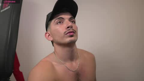 Snapshot of simoon_01 chatting on March 9, 6:06 am SIMOON online show from March 9, 6:06 am