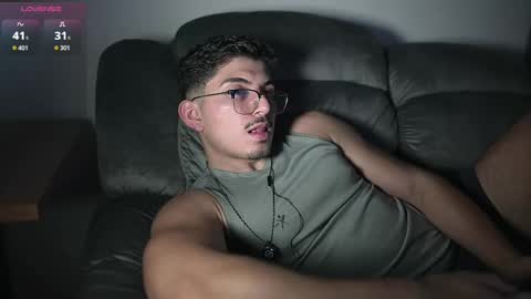 Snapshot of simoon_01 chatting on November 4, 3:49 am SIMOON online show from November 4, 3:49 am