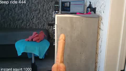 regina online show from July 17, 8:21 am