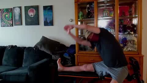 simpleworkout online show from February 3, 7:52 pm