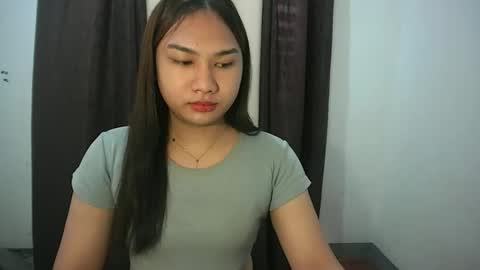 Snapshot of simply_francine chatting on June 11, 1:16 am simply francine online show from June 11, 1:16 am