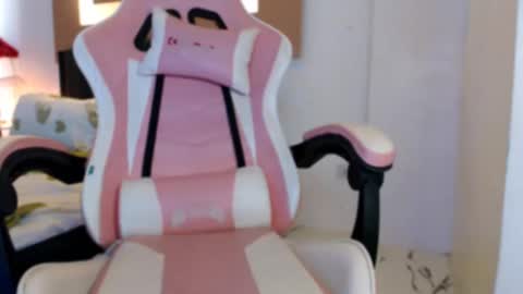 Snapshot of simplykhate chatting on December 12, 1:43 am Adrianna Fowler online show from December 12, 1:43 am