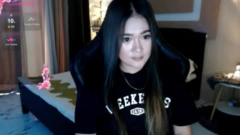 Adrianna Fowler online show from February 9, 12:58 am