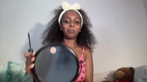 Snapshot of simplysalah chatting on February 26, 5:17 am simplysalah online show from February 26, 5:17 am