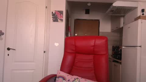 simyhvn online show from April 14, 8:09 am