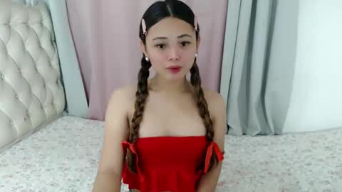 Snapshot of sinafterhours chatting on February 15, 1:20 pm sinafterhours online show from February 15, 1:20 pm