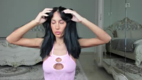 C online show from April 6, 9:49 pm