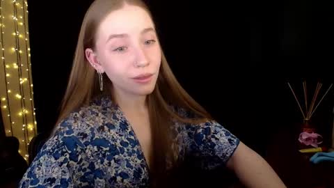 Snapshot of sindiwatsoon chatting on May 26, 5:31 pm Sindi online show from May 26, 5:31 pm