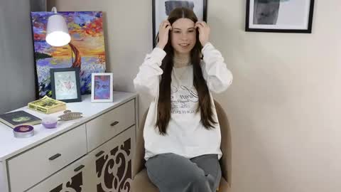 Alice online show from May 9, 5:51 pm