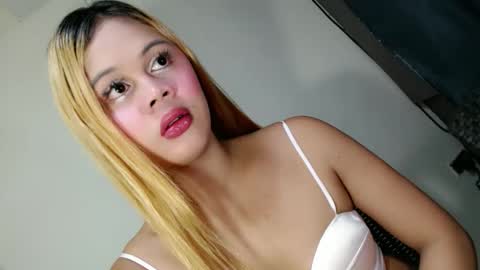 Snapshot of sinfulrose_ chatting on April 26, 9:56 pm sinfulrose_ online show from April 26, 9:56 pm