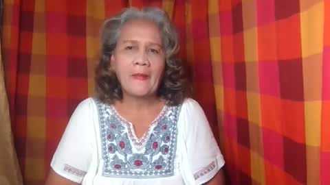 Snapshot of single_momma68 chatting on January 7, 10:54 am Single momma68 online show from January 7, 10:54 am