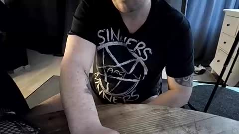 sinned09 online show from March 4, 10:38 pm