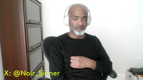 My Name Is..............................John online show from April 11, 11:36 am