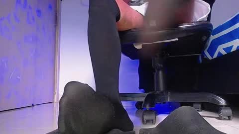 only foot                         worshipers here online show from November 15, 8:05 pm