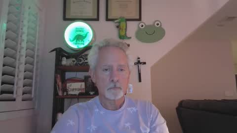 Don Roberto online show from May 12, 1:36 am