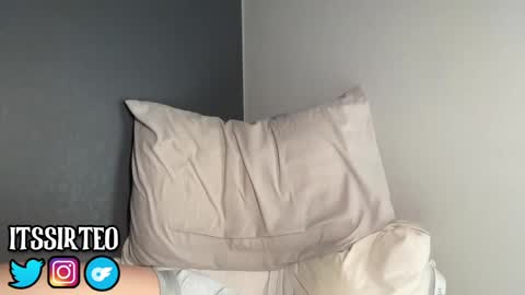 SIR TEO online show from February 4, 7:55 pm