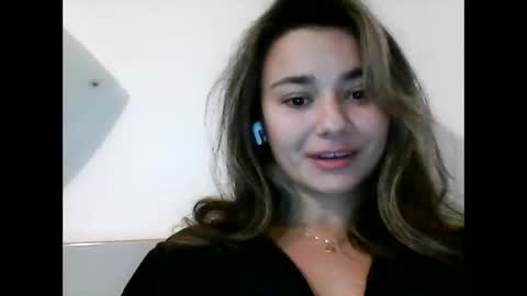 Snapshot of sirelvan chatting on November 17, 9:42 pm sirelvan online show from November 17, 9:42 pm