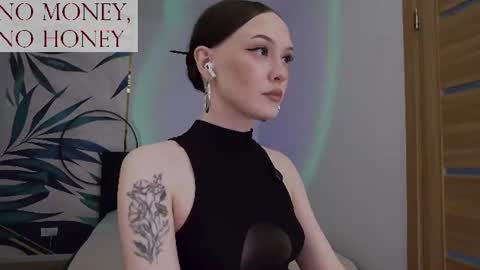 Snapshot of sirenaswhisper chatting on July 14, 4:06 am Goddess Sirena online show from July 14, 4:06 am