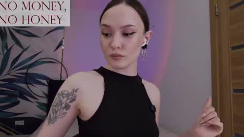Snapshot of sirenaswhisper chatting on July 20, 5:04 pm Goddess Sirena online show from July 20, 5:04 pm