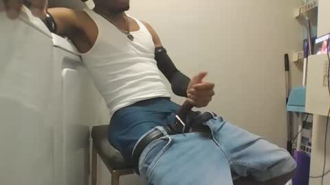 Snapshot of sirenofsin2002 chatting on January 23, 3:32 pm sirenofsin2002 online show from January 23, 3:32 pm