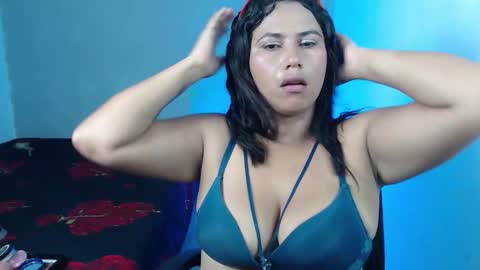 Snapshot of sirinay_collegiate91 chatting on October 9, 2:48 pm SIRINAY online show from October 9, 2:48 pm